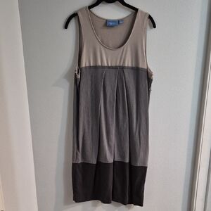 Gray Colorblick Sheath - Vera Wang